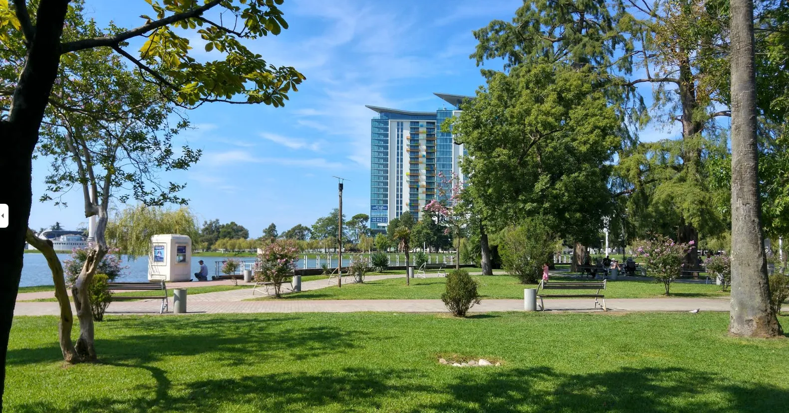 ბათუმის ცენტრალური პარკი (6 მაისის პარკი)