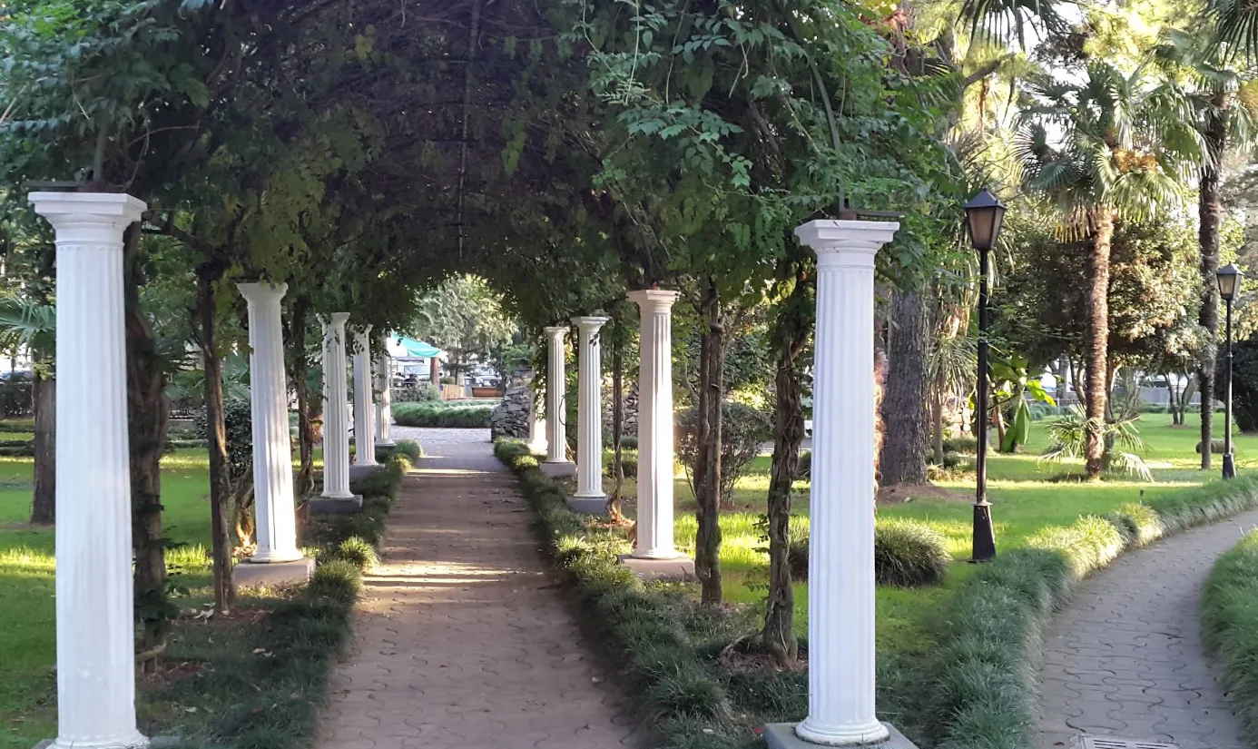 ბათუმის ცენტრალური პარკი (6 მაისის პარკი)