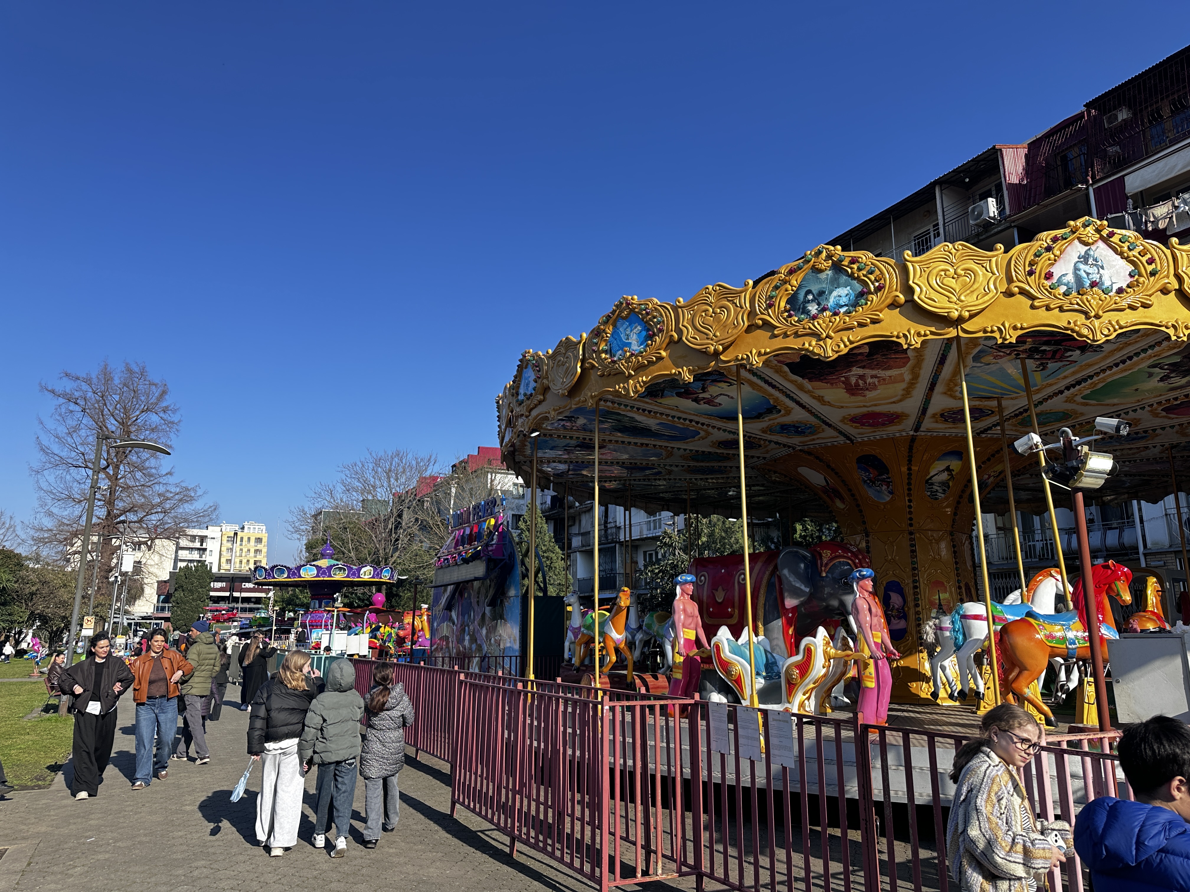 ბავშვთა ატრაქციონები Batumi Central Park-ში