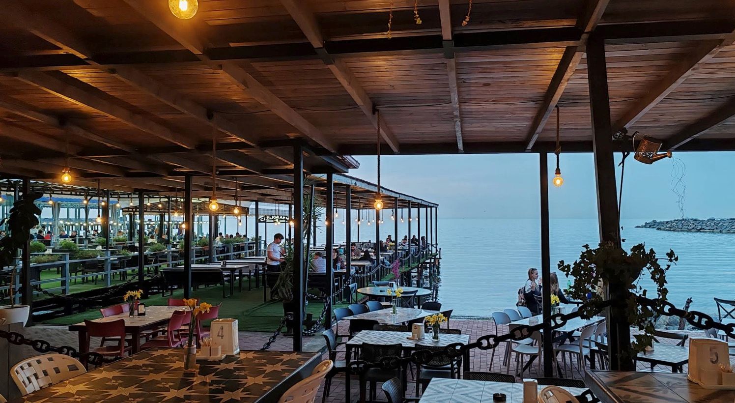 Tiflis, Batumi und Kutaissi zählen zu den beliebtesten Reisezielen.