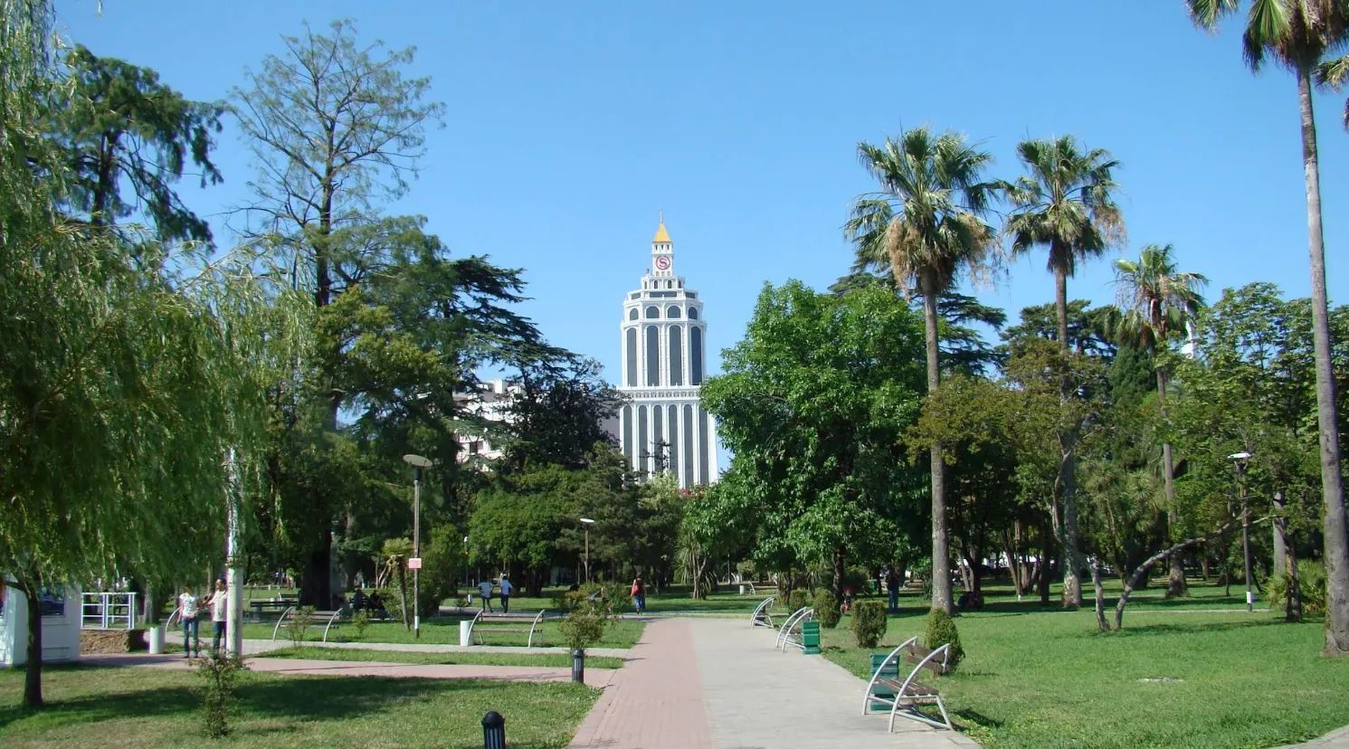 Batumi Central Park (6 May Park)